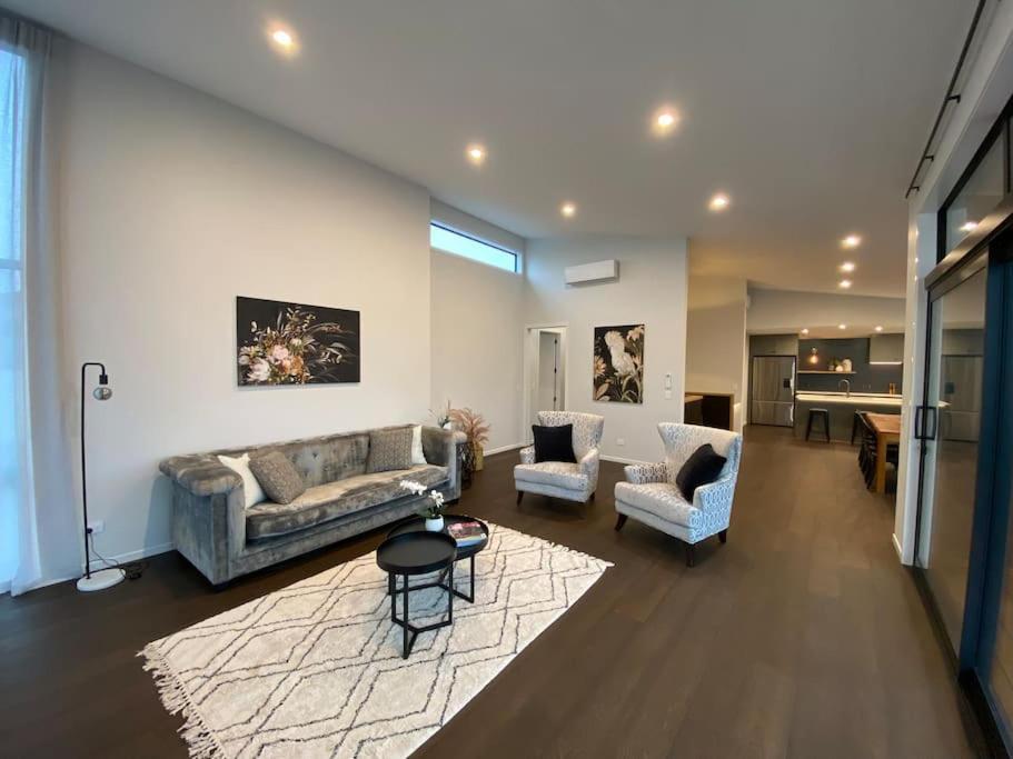 Willa Luxury Escape In Cbd - Walking Distance To Town Tauranga Zewnętrze zdjęcie