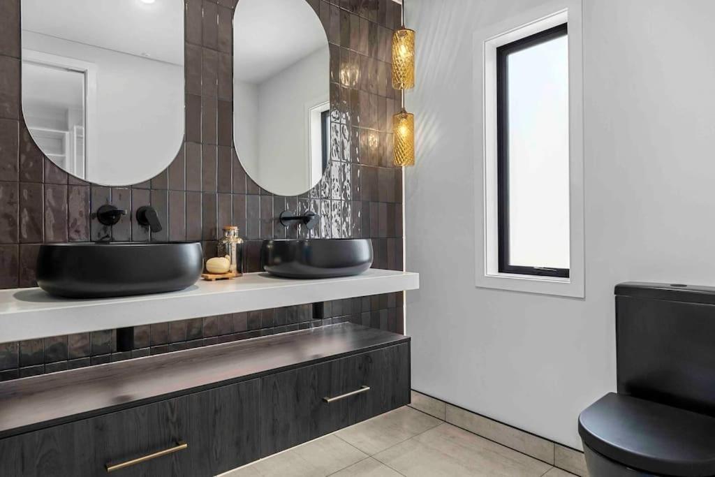 Willa Luxury Escape In Cbd - Walking Distance To Town Tauranga Zewnętrze zdjęcie
