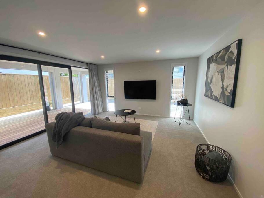 Willa Luxury Escape In Cbd - Walking Distance To Town Tauranga Zewnętrze zdjęcie